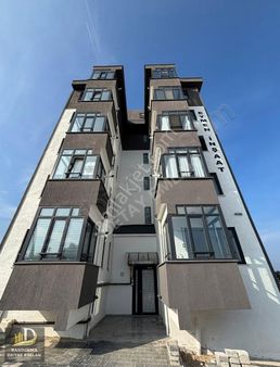 Detay Emlak'tan Yeni Mah.'de 1+1 Ayrı Mutfak Satılık Daire