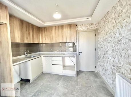 Rabia Gök'ten Meydan Tıp Arkası Doğalgaz Kombi Site İçi Lüks 2+1