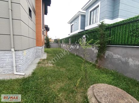 Remax Anka'dan Çavuş 'da Müstakil 600 M2 5+1 Havuzlu Villa