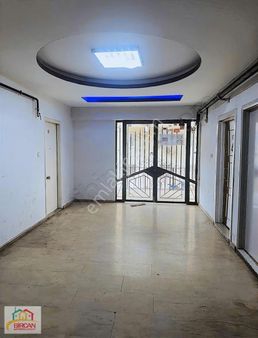 Yeditepe'de Tramvaya Sıfır Kiralık 2 + 1 Balkonlu Eşyalı Stüdyo