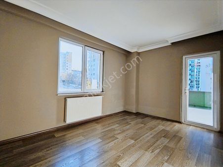 İlkadım Duruşehirde Bahçe Teraslı Giyinme Odalı Satılık 4+1daire