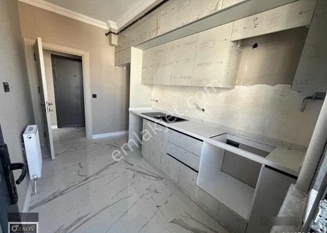 Çayırova Emek Mahallesinde Satılık 3+1 Asansörlü Daire