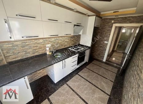 Gebizlide 3+1 135m² Asansörlü Arakat Daire