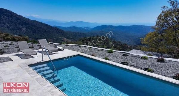 İlkon'dan İnlice'de Doğa Deniz Manzaralı Havuzlu 4+1 Malikhane