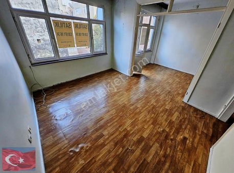 Kocamustafaşa Sümbül Efendi 3.ara Kat 75mk 2+1 3.200.000tl