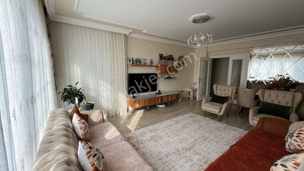 Tarcanlardan Yelkent Zirve Evler Ebeveyn Banyolu Satılık 3+1 D.