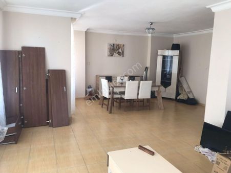 Lemas Emlak : Mezitli Menderes Mah 3+1 Satılık Daire