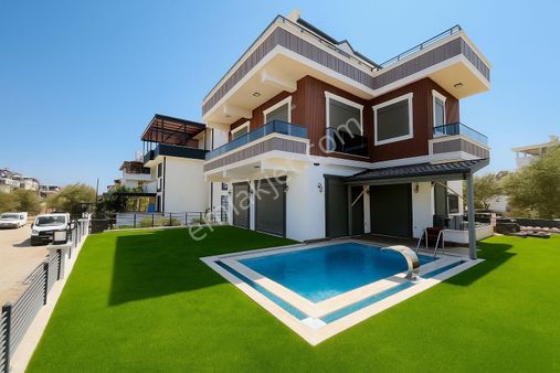 Yükselden Gürede 400 M2 Arsada Tam Bağımsız Havuzlu 6+1 Villa