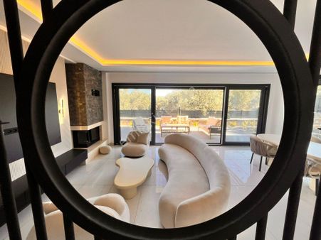 Yükselden Gürede 4/1 Peşinat 2 Yıl Vadeli Ödemeyle Lüx 5+1 Villa