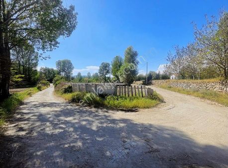 Kulaç Emlatan Satılık Hobi Bahçesi Elektrik Su Alt Yapısı Hazır