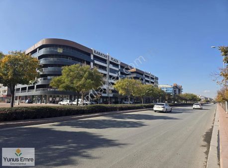 Karatay Plaza'da Satılık 70 M² Cemil Çiçek Cadde Cepheli Dükkan