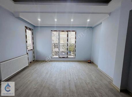 Çelebioğlun'dan Çayırova Bosna Caddesinde 3+1 Lüks Ara Kat Daire