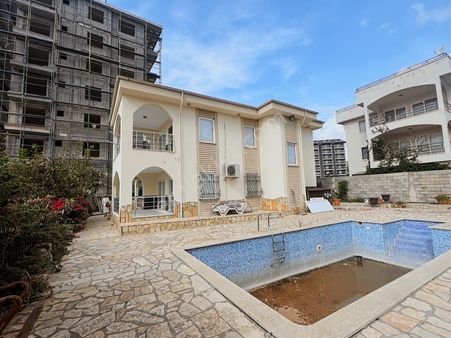 Alanya / Demirtaş Satılık Villa
