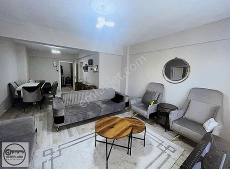 Demirland'dan Satılık Meydan'da 2+1 Bakımlı Daire