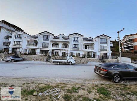 İzmit Gündoğdu Kalekent Sitesinde Manzaralı 2+1 Kiralık Daire