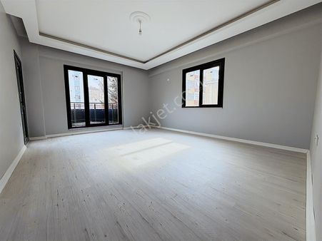 Focus'tan Metro Ve E5 Karayollarına 5 Dk,sıfır,geniş,modern 3+1