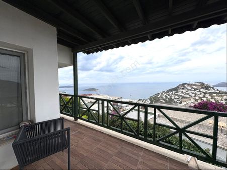 Bodrum Yalıkavak’ta Deniz Manzaralı Satılık Villa