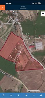 Adana Karaisalı Kuzgun Mahallesi Satılık Tarla Etrafı Telle Çevrili Suyu-elektriği Var Köy İçinde