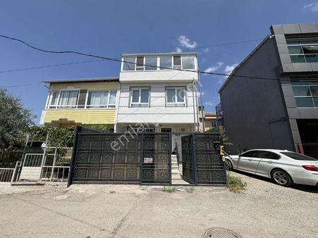 Oğuzlar'dan Güzelkent'te Çift Mutfaklı Tek Parsel Villa