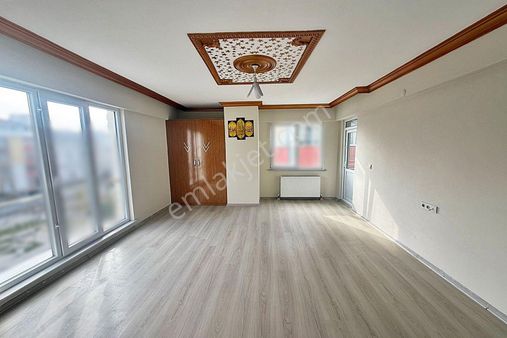 Oturuma Hazır! İskanlı 3+1 Daire 140m2 Ferah Kullanım Alanı!!