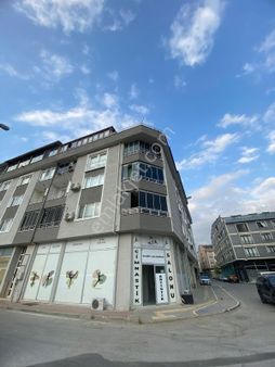 Esmeroğlu'ndan Ertuğrul Mah.'de 475 M2 Köşe 2 Kat Kiralık Dükkan