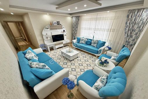 Cadde Üzeri Aydınlık Kombili Geniş Satılık 2+1 Daire!!!