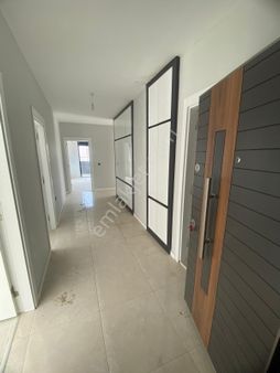 Alanya Avsallarda Site İçerisinde Havuzlu Satılık 6 Odalı Sıfır Fırsat Daire !