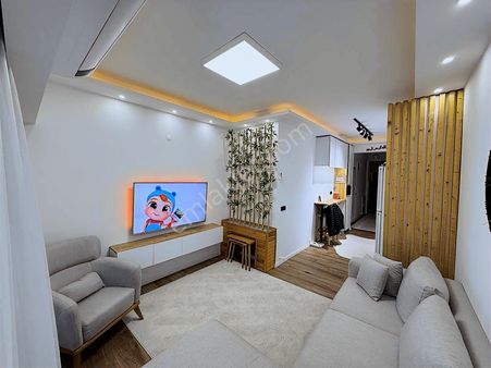 Kuşadası Davutlar Merkezde Satılık 2+2 Özel Yapım Daire