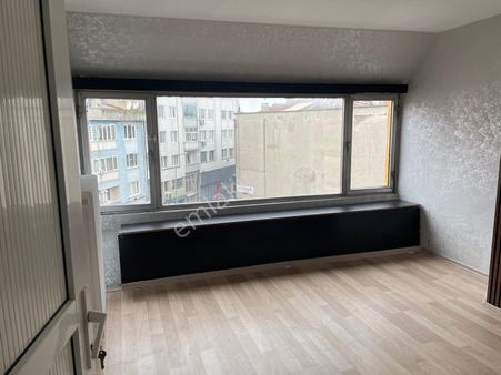 Bursa Kılıç Tan İnönü Cd Yuvam İşhanda Kiralık 25m2 Ofis İşyeri