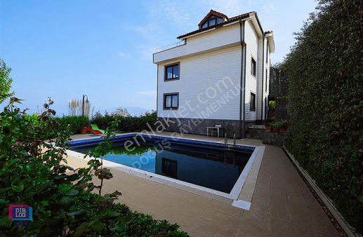 Dialog Doğuş Mudanya'da 400m2 Bahçeli Müstakil Havuzlu 7+2 Villa