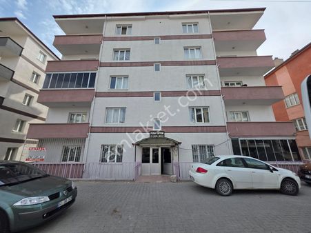 Şahsüleyman Mahallesi P.tesi Pazar Üstü 1. Kat 3+1 Satılık Daire