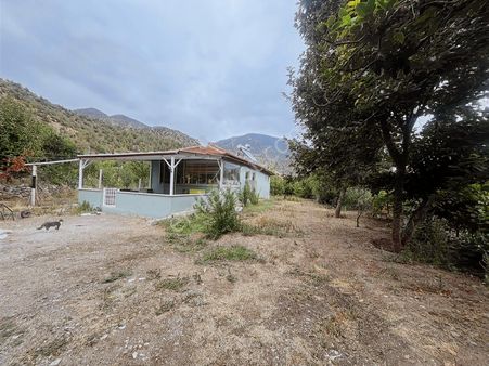 Ziyaret Kasabası Kertiller Mevki İçinde Evi Olan Satılık Bahçe