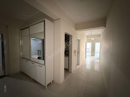 Barak Emlak'tan Site İçerisinde Satılık 3+1 Daire