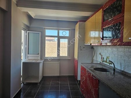 Esenyurt Bağlatçeşme Mh Çift Balkonlu Meydan 7 Dk 2+1 Daire