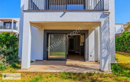 Bodrum Merkezde, 2+1 Bahçe Katı, Butik Sitede Daire