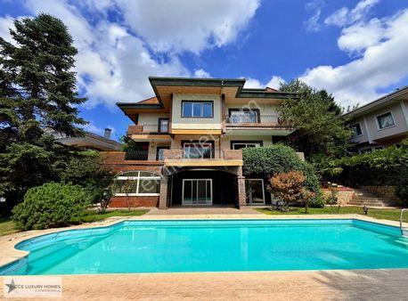 Acarkent'te İzole Bahçeli Kiralık Villa