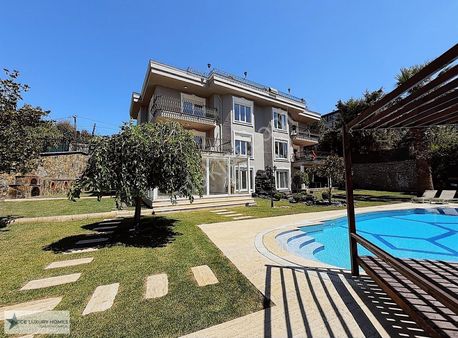 Tek Yetkili Çavuşbaşı'nda Müstakil Havuzlu Satılık İkiz Villa..