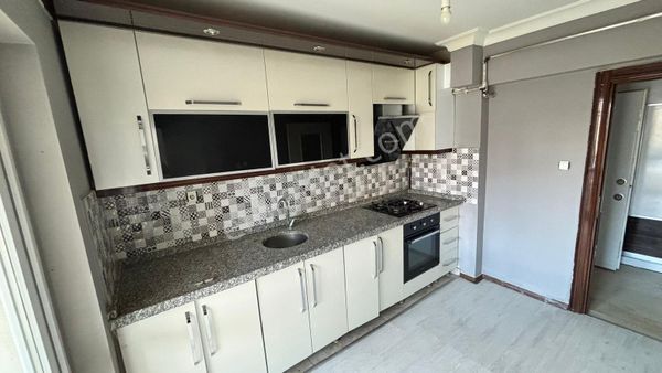 Okula , Çarşıya Yürüme Mesafesinde 3+1 Kiralık Daire