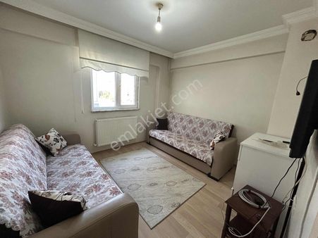 Ulaşım Sorunsuz! Ana Caddeye Yakın, Öğrenciye Uygun Daire