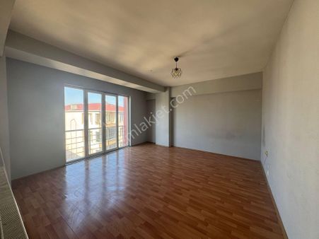 Arslanbeyden Tekirdağ Çorlu Mevkiinde Acil Satılık Daire Fırsatı!!!!!