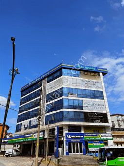 Gebze Adliyesi Karşısında Satılık Ofis