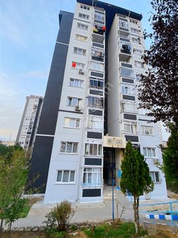 Tuzla Aydınlı'da Site İçinde 2+1 Satılık Daire