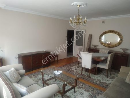 Balıkesir Çarşı Merkezde Eşyalı Satılık 2+1 Daire