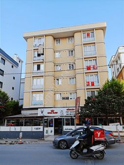 Kartal Esentepe De Cadde Üzeri 2+1 Daire