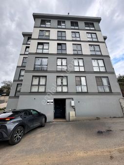 Çekmeköy Nişantepe Cadde Evlerinde 1+1 Satılık Daire