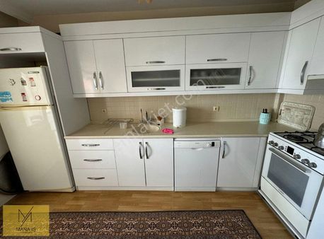 Mânâ İş Gayrimenkulden Alman Çeşmesinde 3+1 Eşyalı Kiralık Daire