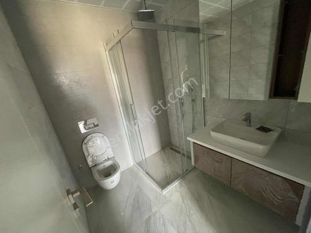 Site İçinde Sıfır 4+1 Kapalı Oto. Geniş Peyzajlı Daire