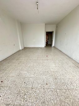 Geniş Oturumlu 3+1 Bağımsız Mutfak Asansörlü Daire