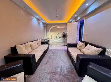 Çözüm Emlak'tan Ön Cephe 2+1 Kapalı Mutfaklı Satılık Daire