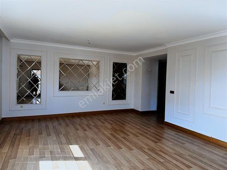 Pendik Elite Side Sitesinde Deniz Manzaralı 3+1 Kiralık Daire